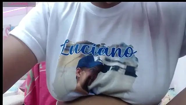 alegriamartinez online show from October 31, 8:02 pm