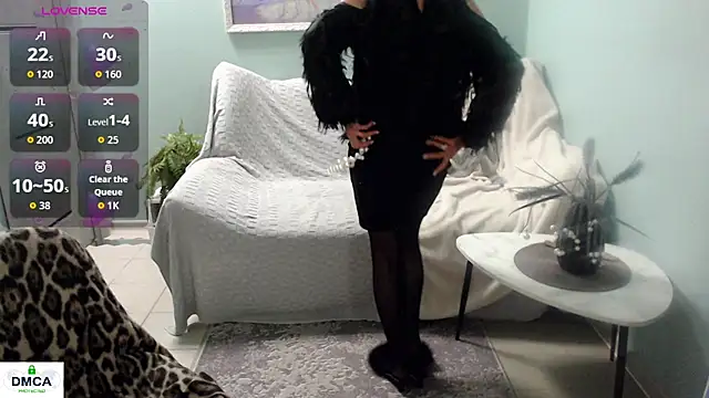 HornyMilf 777 online show from May 26, 7:40 am