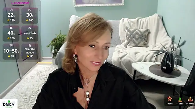 HornyMilf 777 online show from May 8, 8:39 am