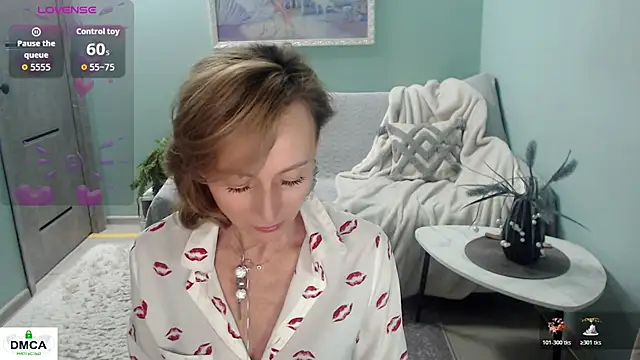 HornyMilf 777 online show from May 20, 6:54 am