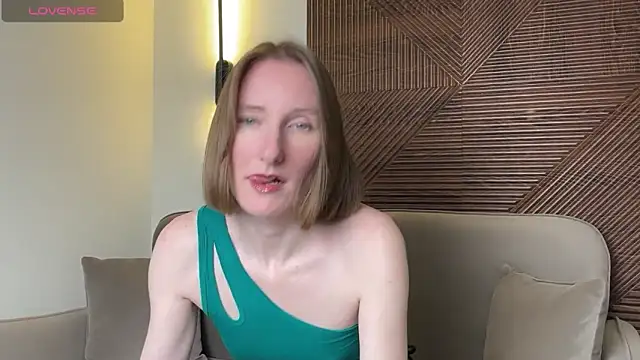 MonikaBos online show from April 29, 9:09 pm