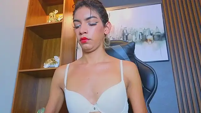 Alahia Rodriguez online show from May 4, 7:50 pm
