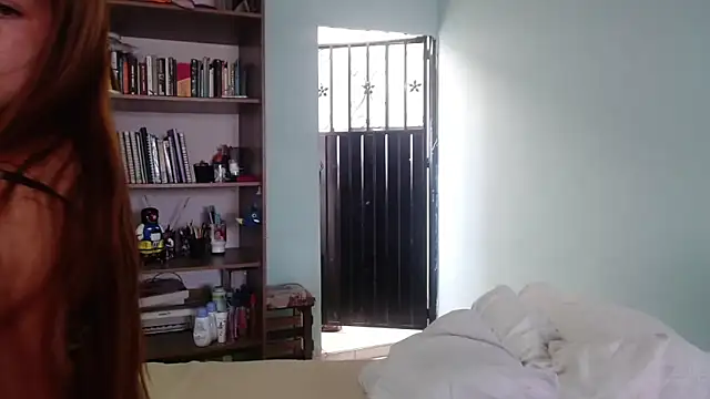 violetapeter 1 online show from May 22, 9:02 pm