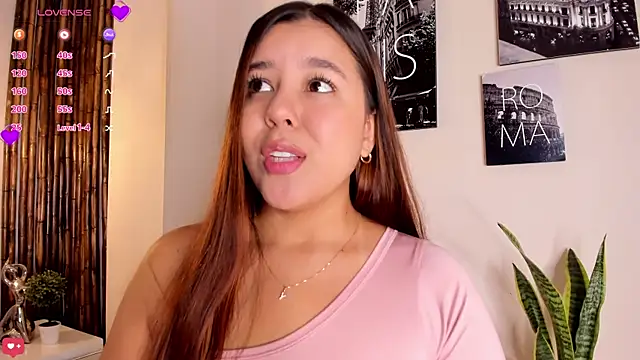 Aria Reid online show from October 1, 12:32 pm