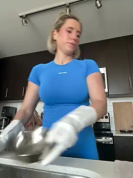 xoxoxjenn online show from May 18, 4:02 pm