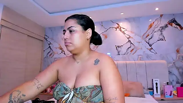 kiana cream online show from May 15, 11:46 am