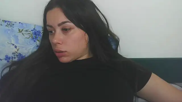LovelyJulliette online show from May 12, 8:26 pm