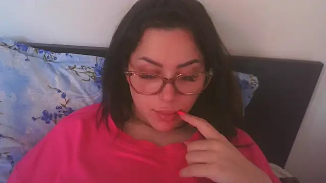 LovelyJulliette online show from May 11, 2:56 pm