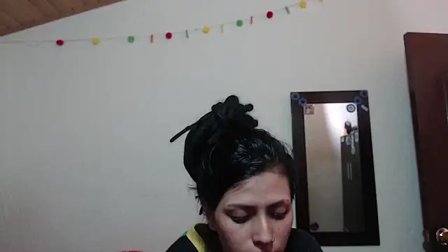 Snapshot of Gaby_cute_16 chatting on October 10, 7:52 pm Gaby cute 16 online show from October 10, 7:52 pm