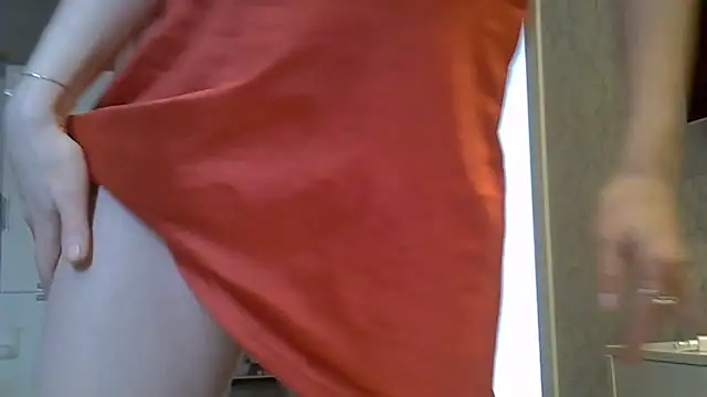 ZarinaSwift online show from May 16, 6:38 am