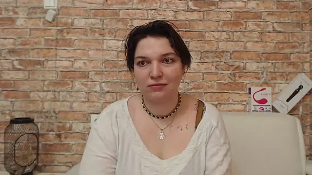 Amelia Kiss  online show from January 15, 12:49 am