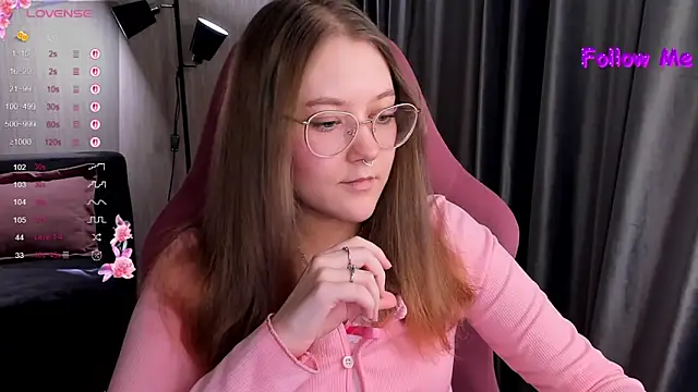 bunny bubble online show from October 12, 11:29 pm