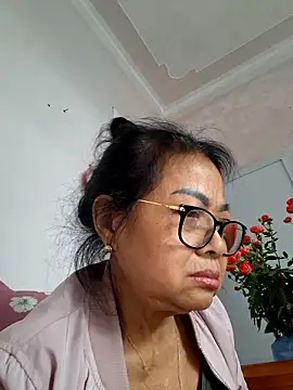 Hotestlove online show from January 13, 9:57 am