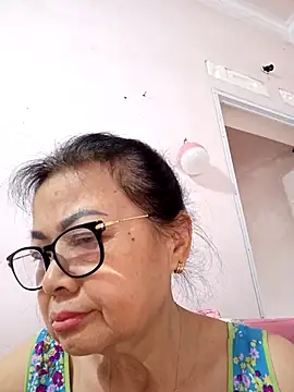 Hotestlove online show from May 7, 9:24 am