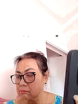 Hotestlove online show from May 4, 3:43 am