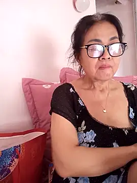 Hotestlove online show from May 5, 3:53 am