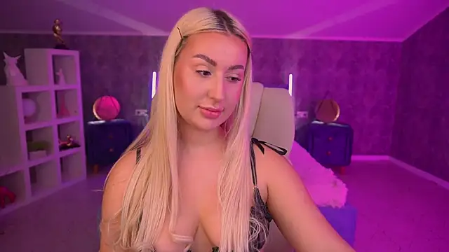 LiaBrazzerr online show from May 20, 1:52 pm