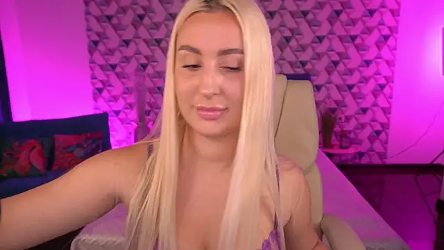 LiaBrazzerr online show from May 16, 2:27 pm