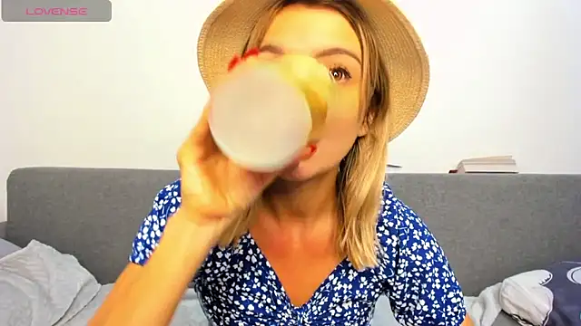  ellen meow  online show from November 2, 11:52 pm