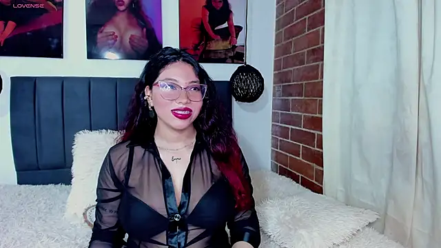 kyliejenner hot online show from May 25, 5:06 am