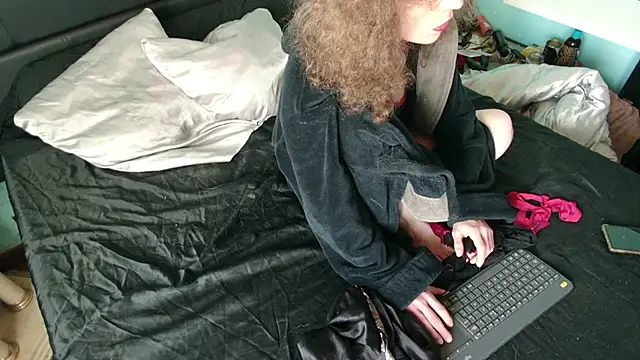 Prxscillia Tx online show from March 30, 2:38 pm