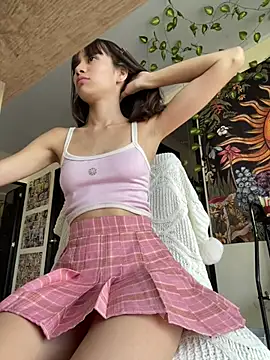 reaLISStic online show from July 8, 8:00 pm