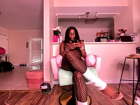 VixenCapri online show from October 20, 4:21 pm