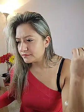 valeriahunter1 online show from August 4, 10:49 pm