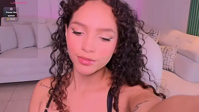 anahi curlie1 online show from April 9, 6:19 am