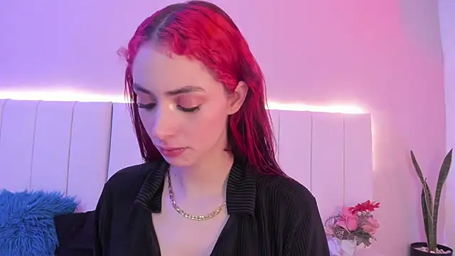 CAMILLEN PETTID online show from November 13, 10:31 pm