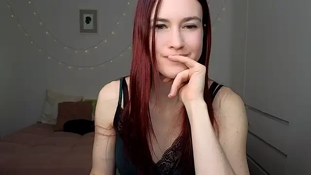 AliciaNewell online show from March 15, 4:31 pm