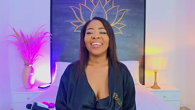 AlisonTravis online show from December 15, 7:30 pm