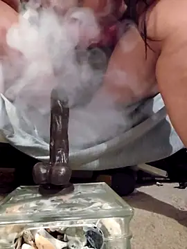 sweetkitty111 online show from October 17, 6:22 pm