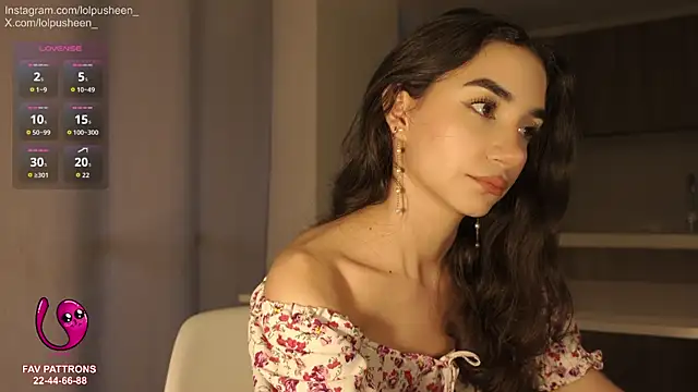 JulietteDee online show from May 18, 10:27 pm