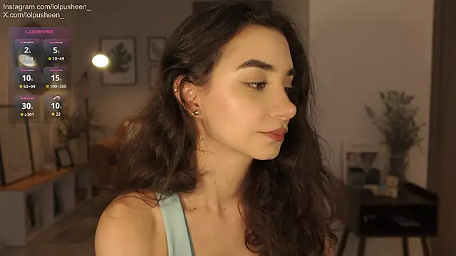 JulietteDee online show from May 25, 9:25 pm