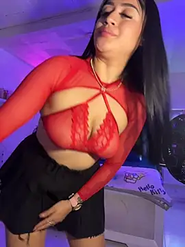 lucianaroy online show from May 28, 3:37 am