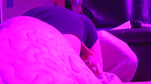 pumpitup123 online show from May 7, 2:38 am