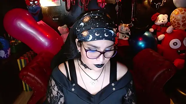 kureiji hentaii online show from November 25, 12:13 am