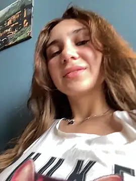 QuitieLia online show from May 24, 8:13 am