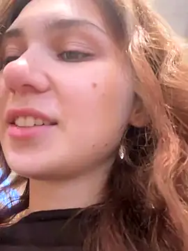 QuitieLia online show from October 21, 8:18 am