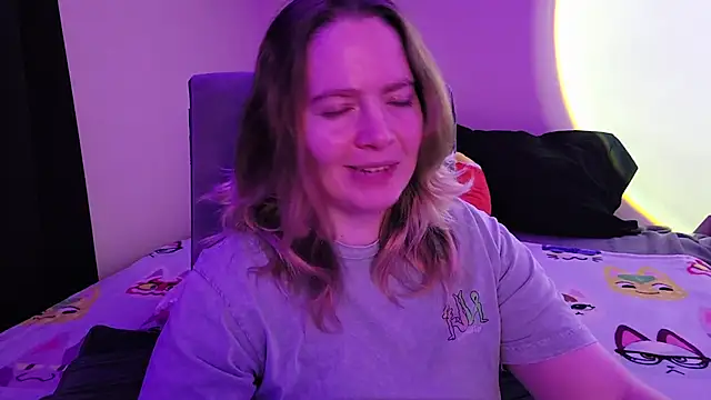 InternetFairy XO online show from January 7, 8:50 am