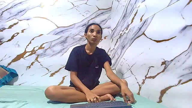 luciana daza online show from May 22, 4:43 am