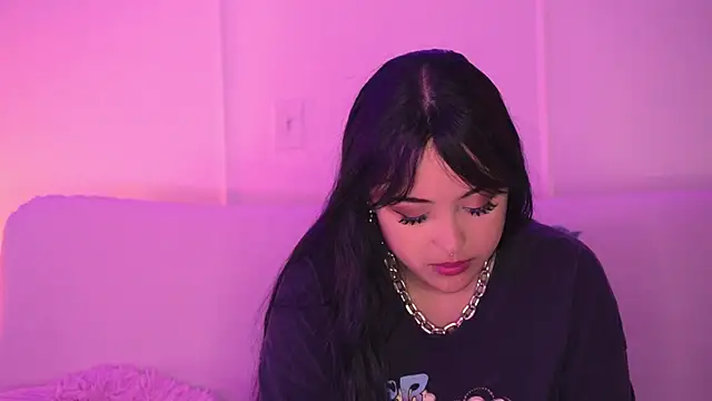Gloomydoll online show from May 26, 8:19 pm