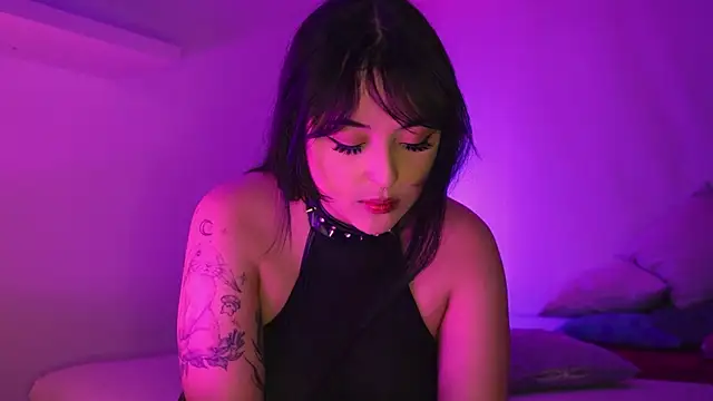 Gloomydoll online show from May 6, 9:08 pm