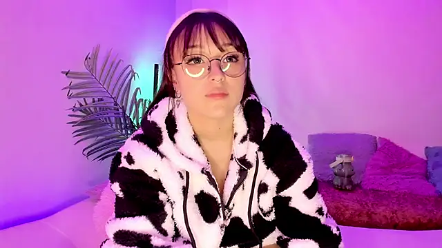 Gloomydoll online show from October 11, 10:23 pm