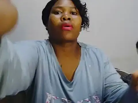 Real1SweetQueen online show from May 9, 5:09 am