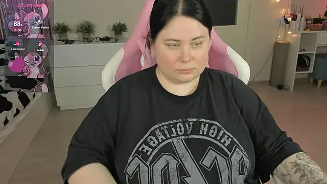 Akemi BBW online show from May 22, 6:06 pm