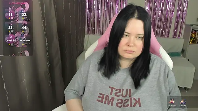 Akemi BBW online show from May 13, 7:36 am