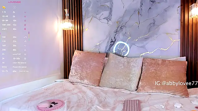 Gabbyy  online show from December 16, 4:13 pm