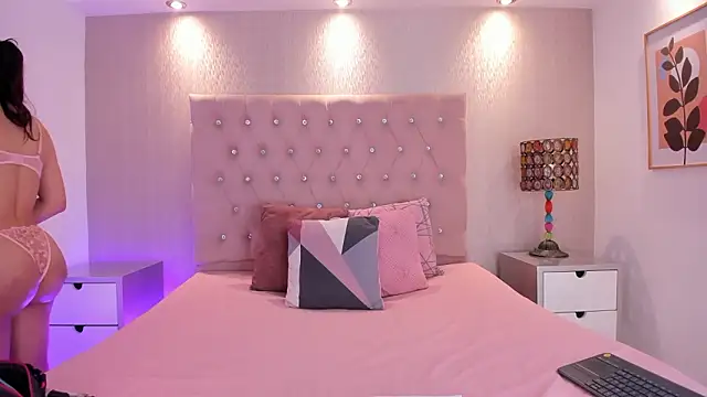 NatyQueen  online show from March 24, 1:16 pm